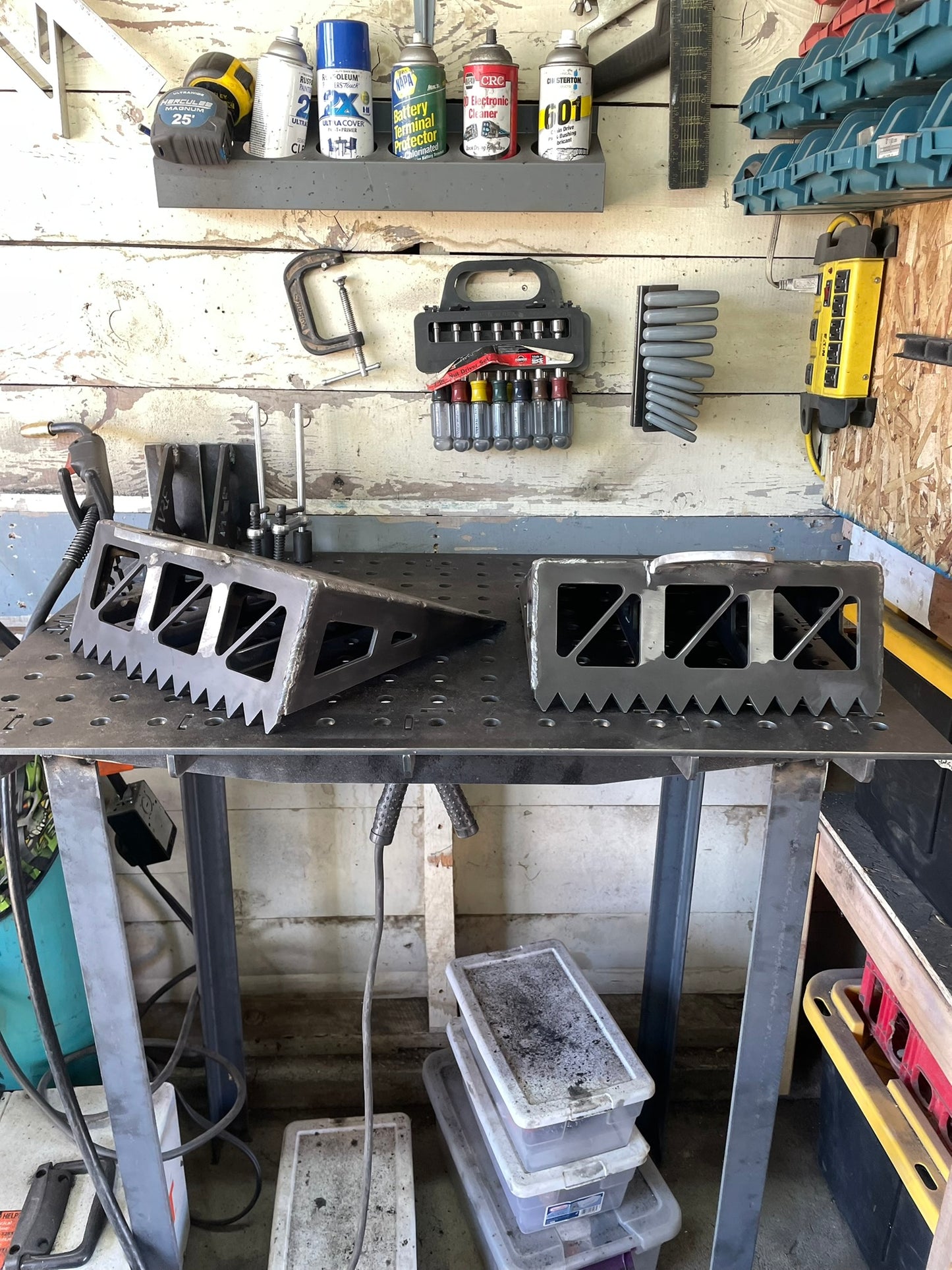 Weld-it-yourself Winching Scotch Blocks
